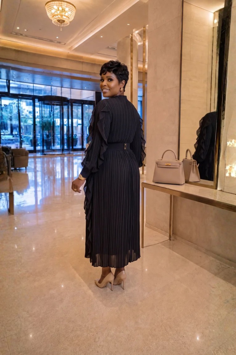 A RUFFLE MIDI DRESS/BLACK